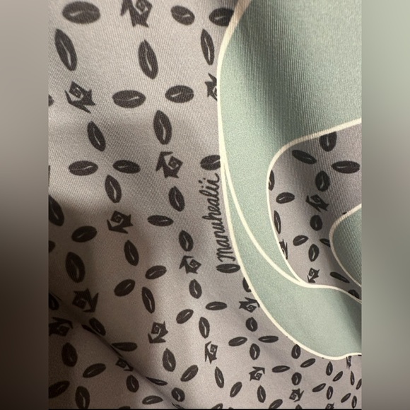 PreOwned Manuhealii Blouse Hawaiian Print Multicolored Women's Large - Picture 4 of 4